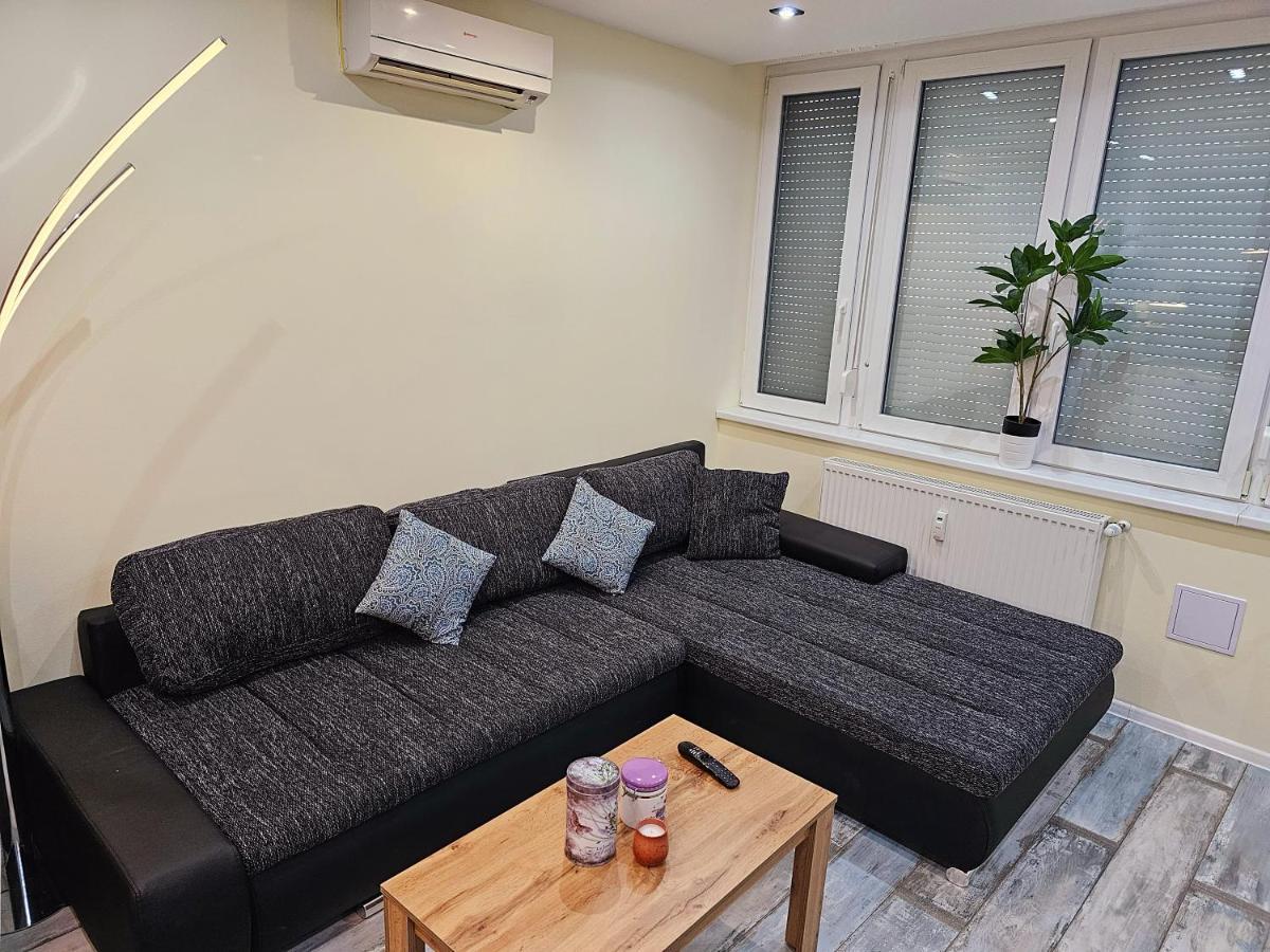 Апартаменты Urban Loft Шальготарьян Экстерьер фото